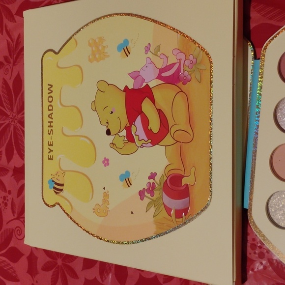 Makeup - Picture 4 of 6